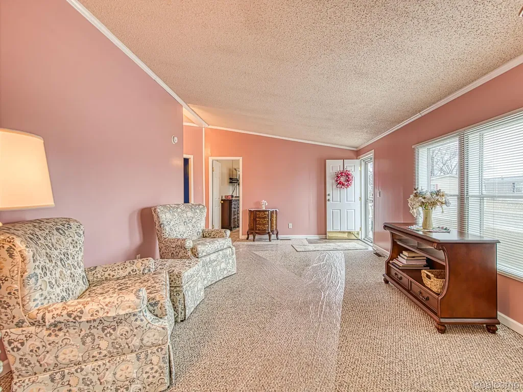 29403 Wedgewood Flat Rock City MI 48134