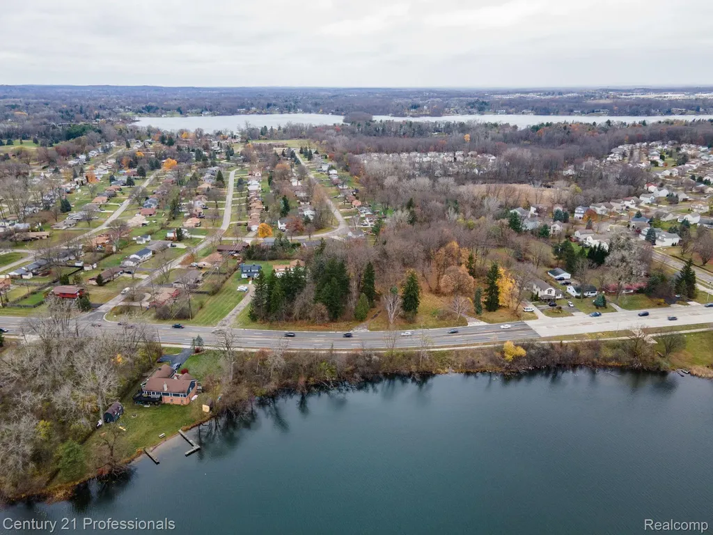 Lot 3 W Walton Waterford Charter Township MI 48329