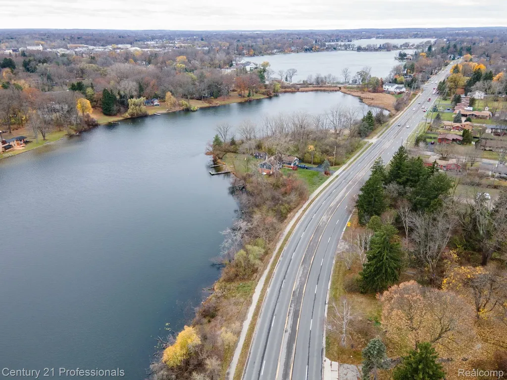 Lot 3 W Walton Waterford Charter Township MI 48329