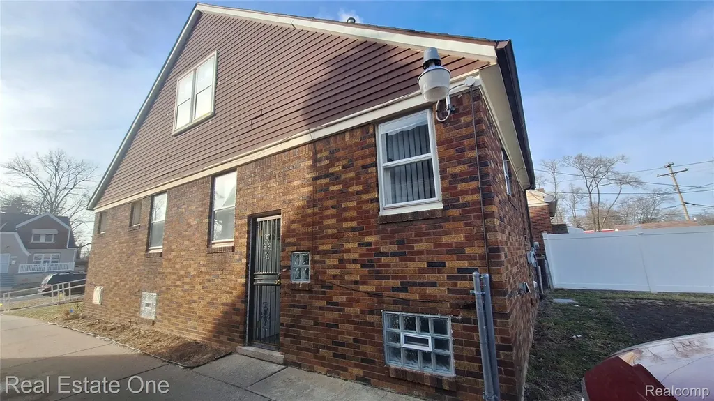 15094 Strathmoor Street Detroit City MI 48227