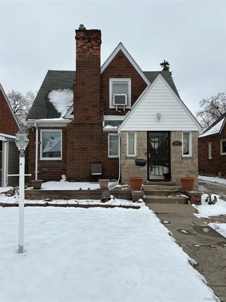 18668 Robson Street Detroit City MI 48235