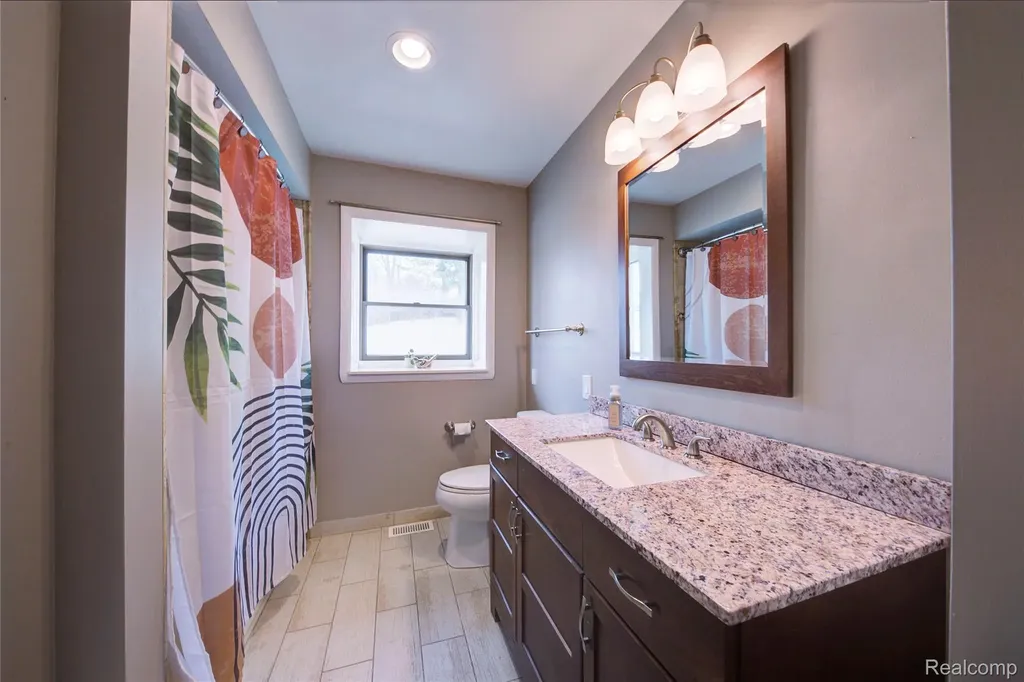 2718 Sexton Road Marion Township MI 48843