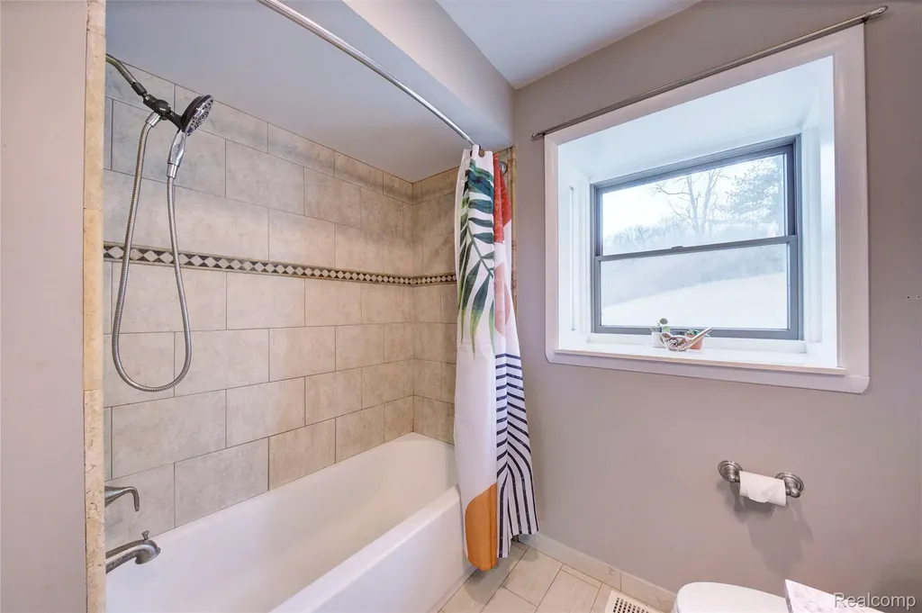 2718 Sexton Road Marion Township MI 48843