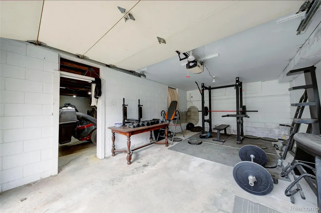 2718 Sexton Road Marion Township MI 48843
