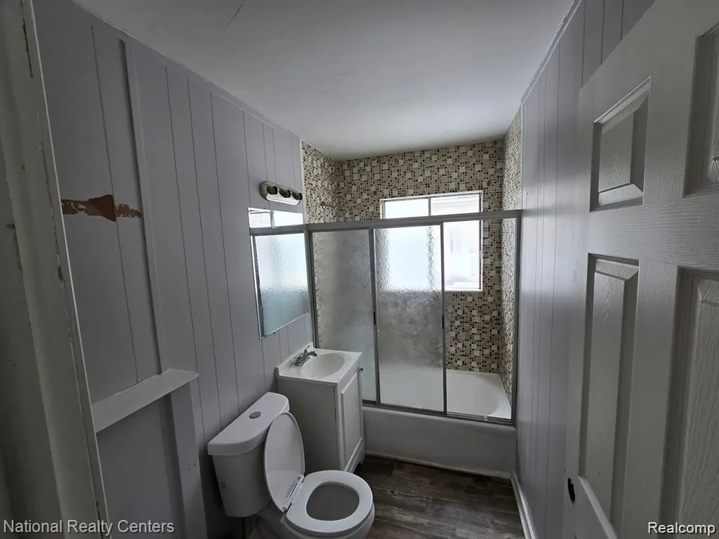 32004 Cheboygan Court Westland City MI 48186