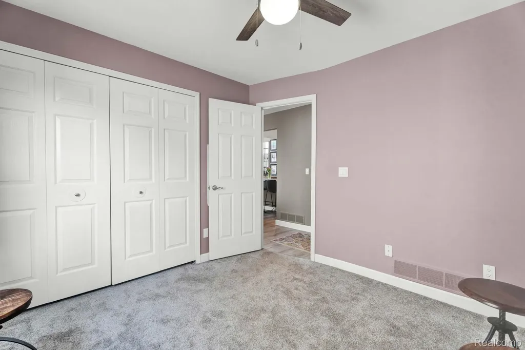 37824 Jefferson Avenue Harrison Charter Township MI 48045