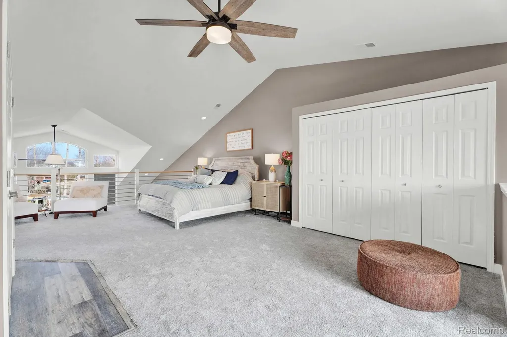 37824 Jefferson Avenue Harrison Charter Township MI 48045
