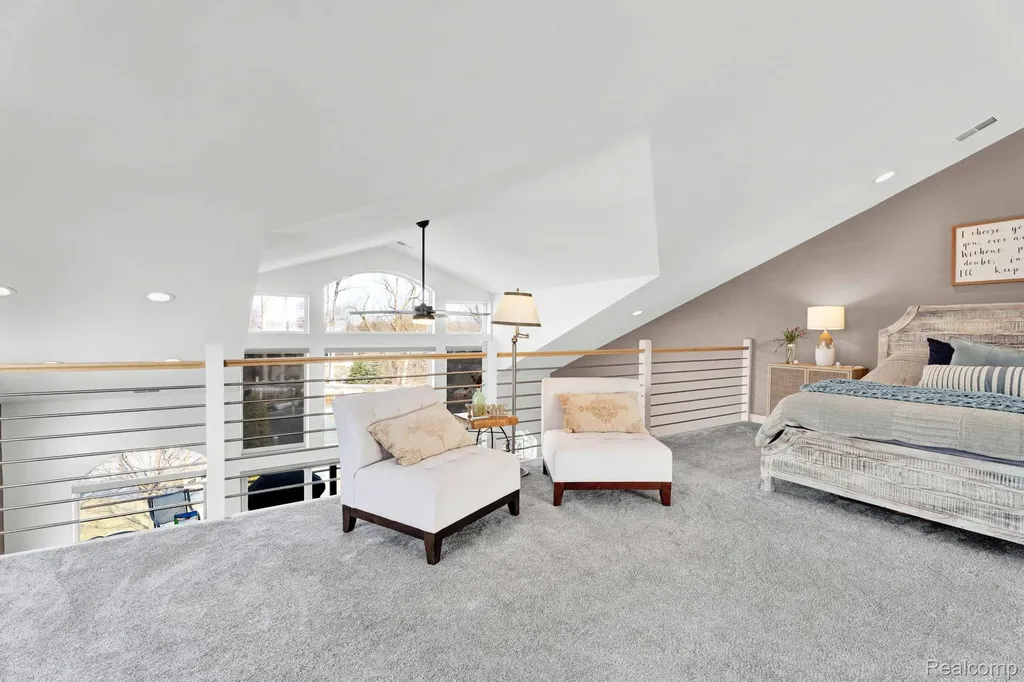 37824 Jefferson Avenue Harrison Charter Township MI 48045