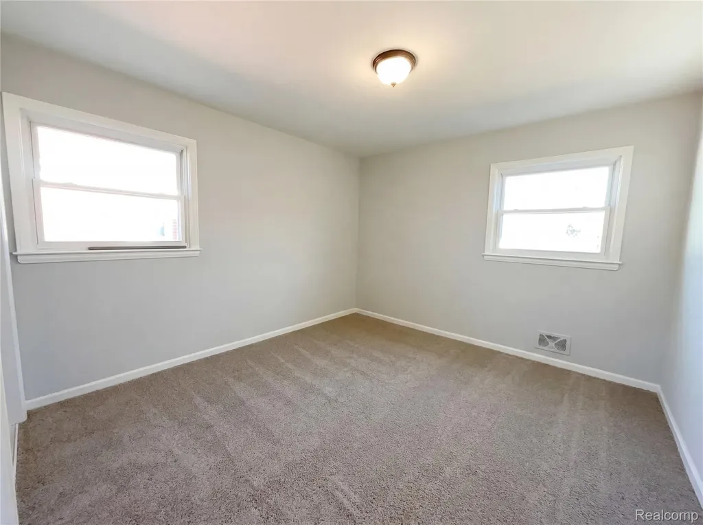 29212 Ursuline Street St. Clair Shores City MI 48081