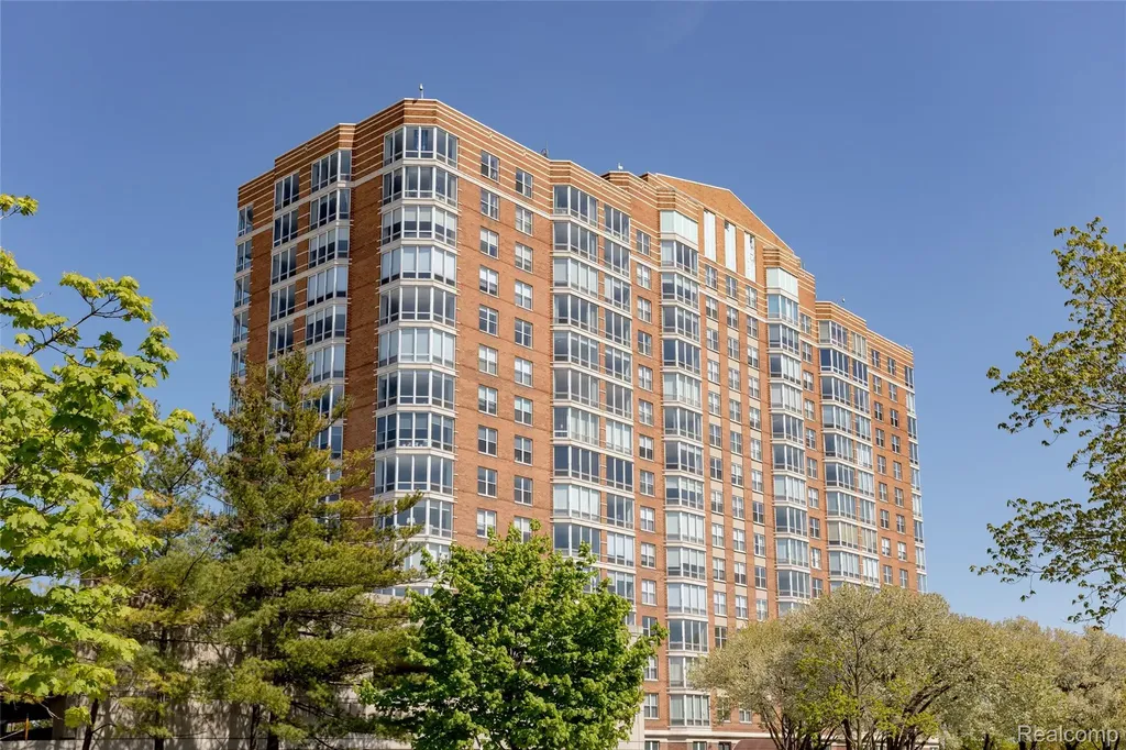250 E Harbortown Drive Detroit City MI 48207