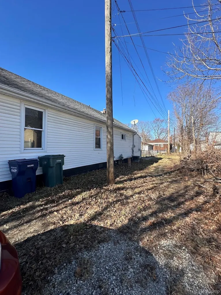 1524 Euclid Street Lincoln Park City MI 48146