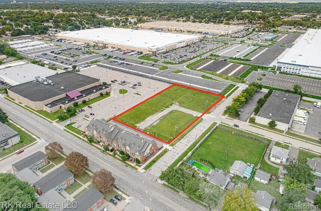 24095 Vance Hazel Park City MI 48030
