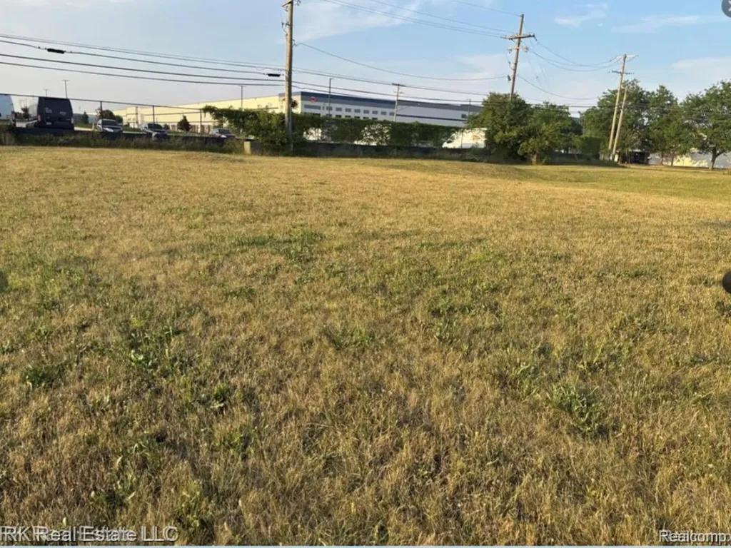 24095 Vance Hazel Park City MI 48030