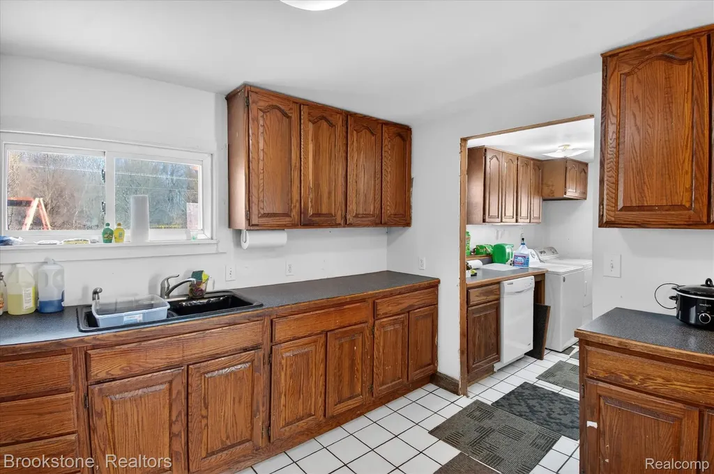 6756 W Beard Road Woodhull Township MI 48872