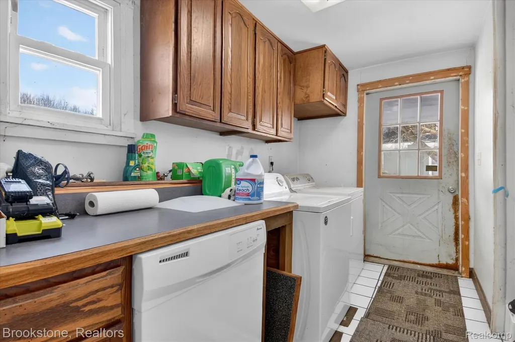 6756 W Beard Road Woodhull Township MI 48872