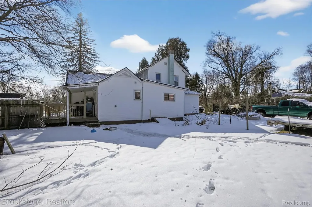 6756 W Beard Road Woodhull Township MI 48872