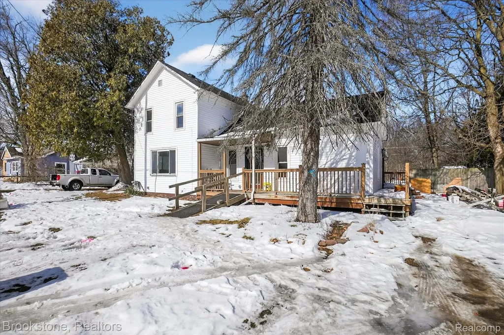 6756 W Beard Road Woodhull Township MI 48872