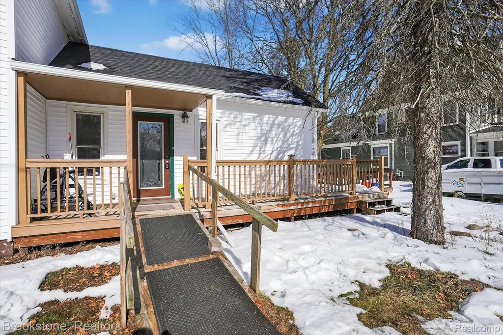 6756 W Beard Road Woodhull Township MI 48872