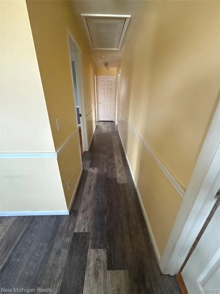 4609 W Wackerly Street Midland City MI 48640