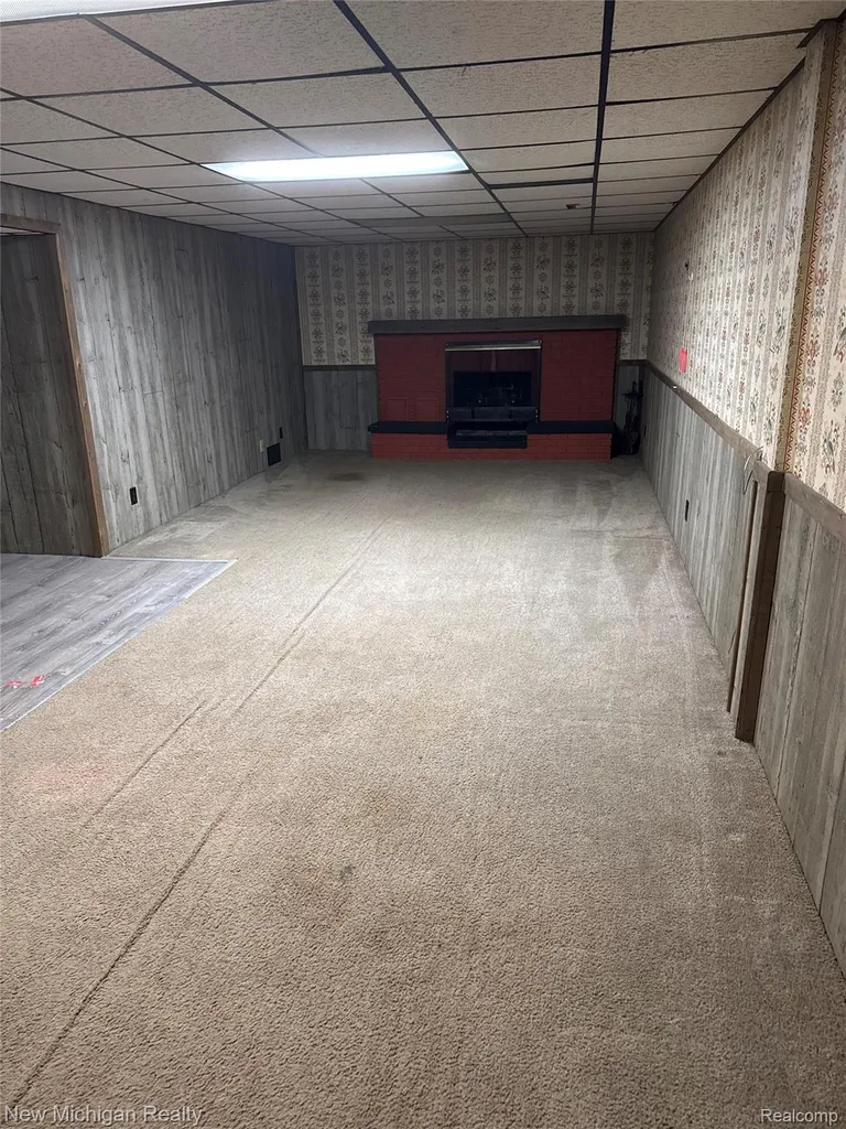 4609 W Wackerly Street Midland City MI 48640