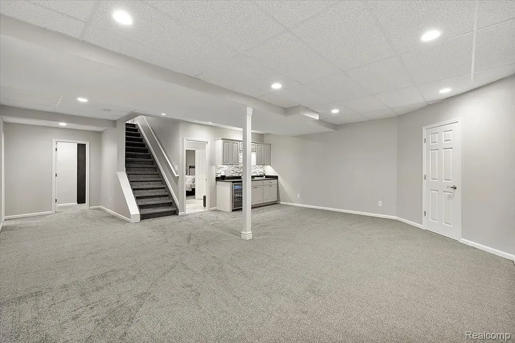 4404 Navin Field Lane Troy City MI 48085
