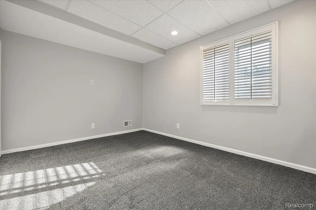 4404 Navin Field Lane Troy City MI 48085