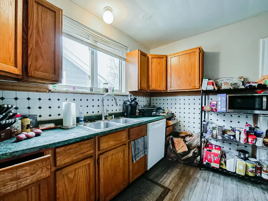 4826 Yorkshire Road Detroit City MI 48224