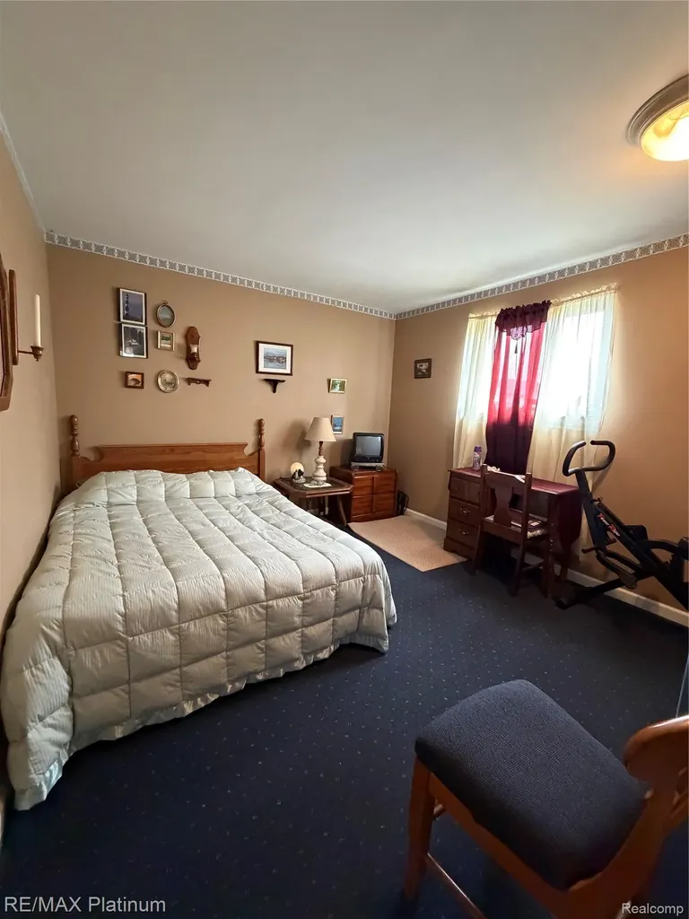 601 Holly Bush Drive Holly Village MI 48442