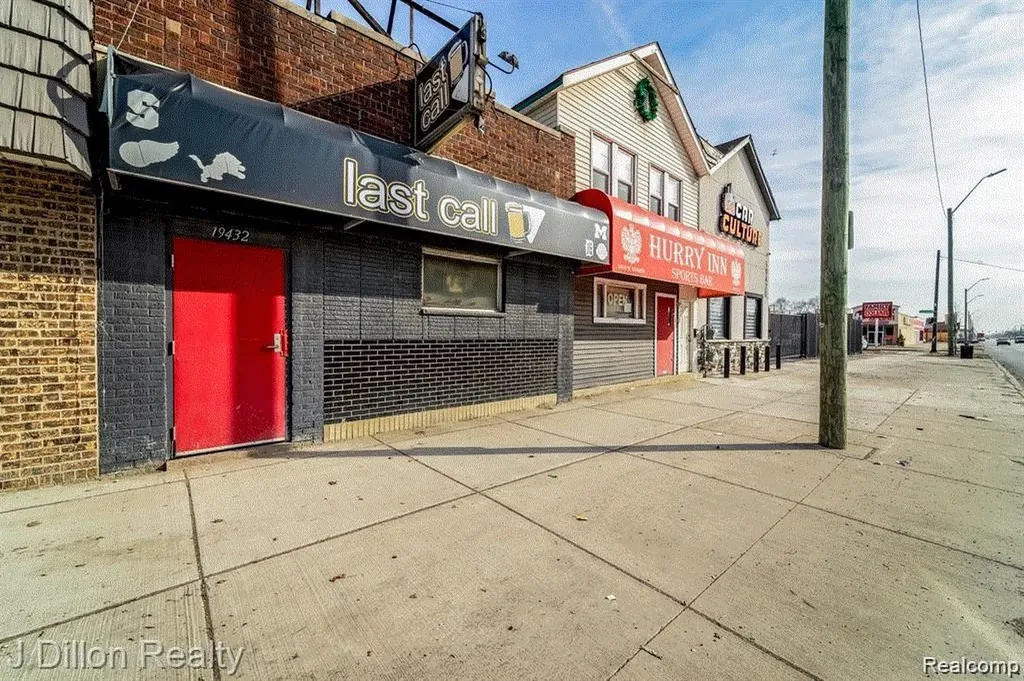 19430 W Warren Avenue Detroit City MI 48228