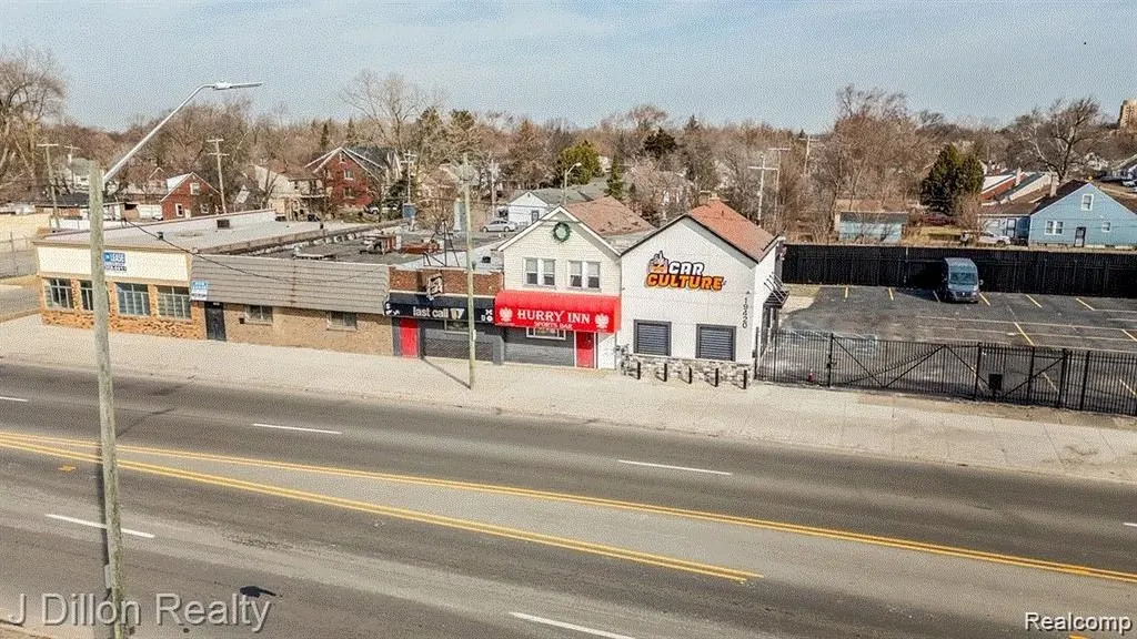 19430 W Warren Avenue Detroit City MI 48228