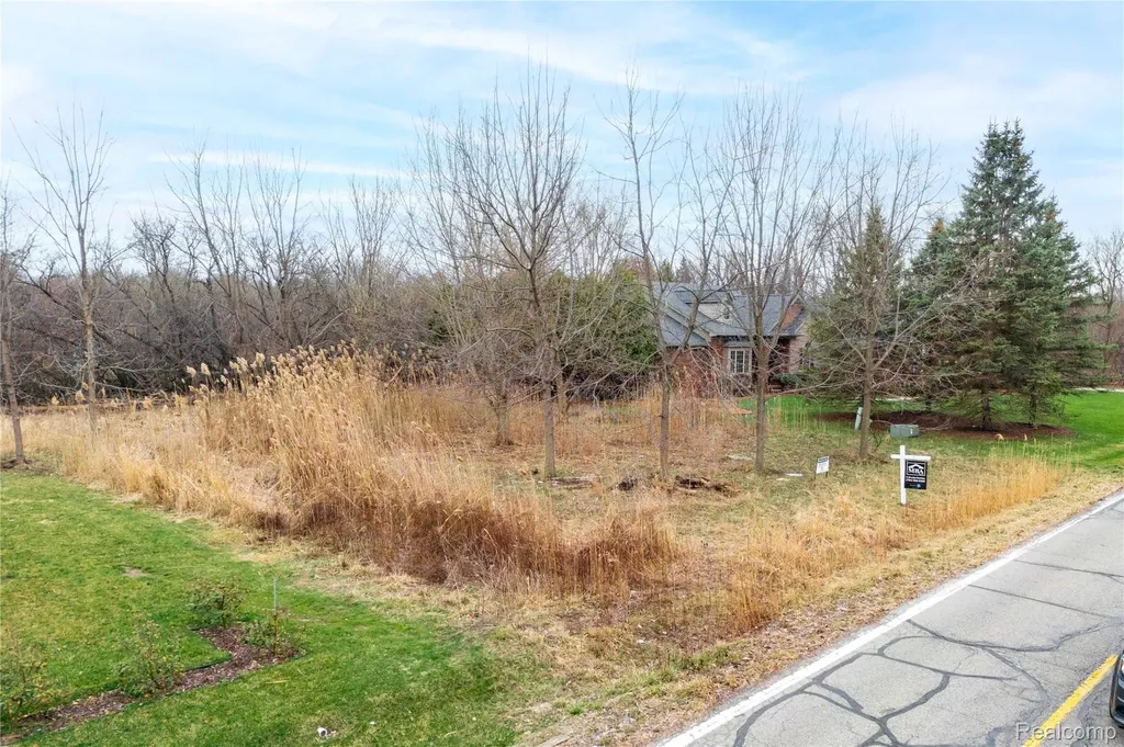 129 Meridian Grosse Ile Township MI 48138