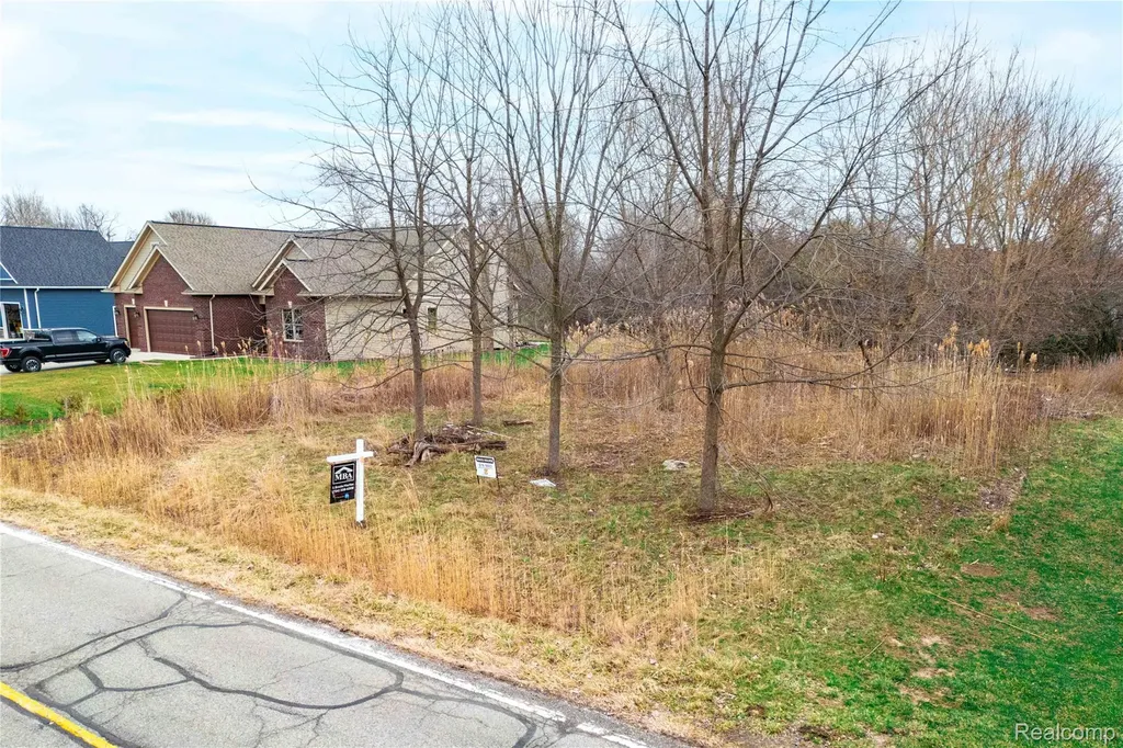 129 Meridian Grosse Ile Township MI 48138