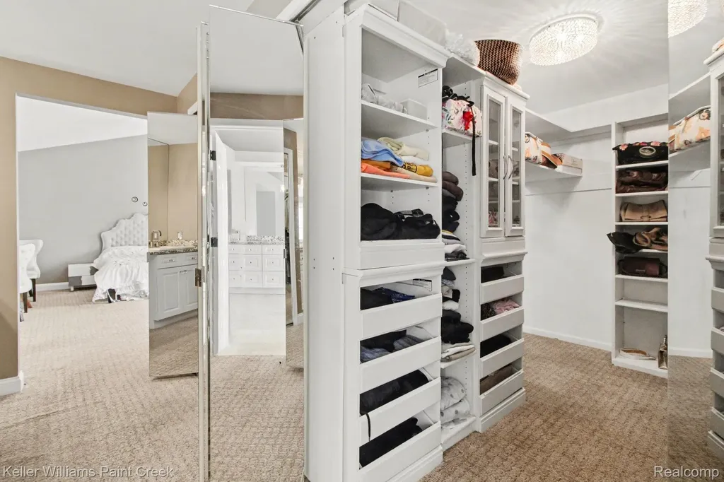 7365 Danbury Drive West Bloomfield Charter Township MI 48322