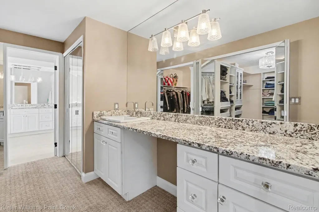 7365 Danbury Drive West Bloomfield Charter Township MI 48322