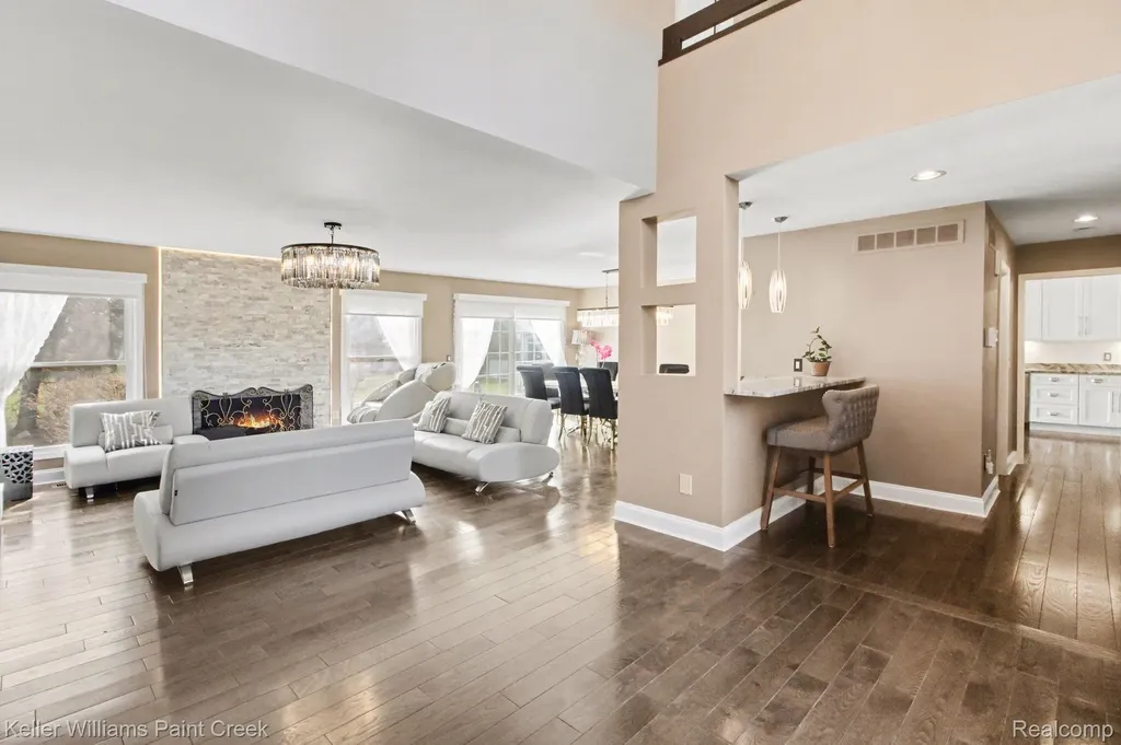 7365 Danbury Drive West Bloomfield Charter Township MI 48322