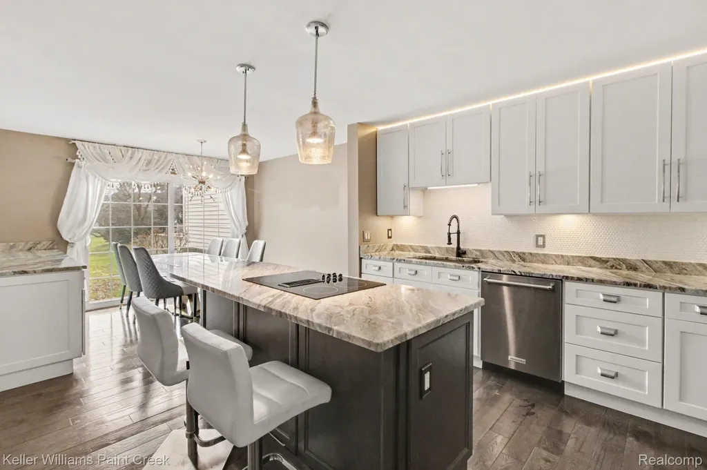 7365 Danbury Drive West Bloomfield Charter Township MI 48322