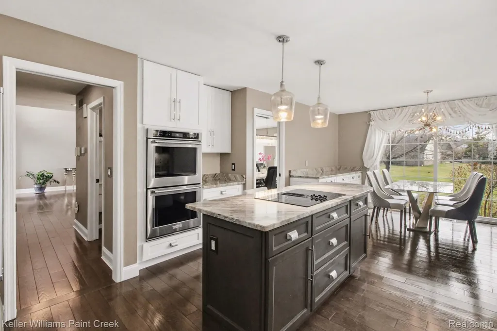 7365 Danbury Drive West Bloomfield Charter Township MI 48322
