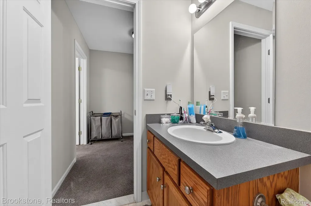 37744 Charter Oaks Boulevard Clinton Charter Township MI 48036