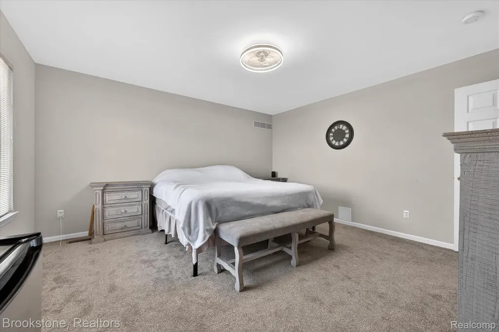 37744 Charter Oaks Boulevard Clinton Charter Township MI 48036