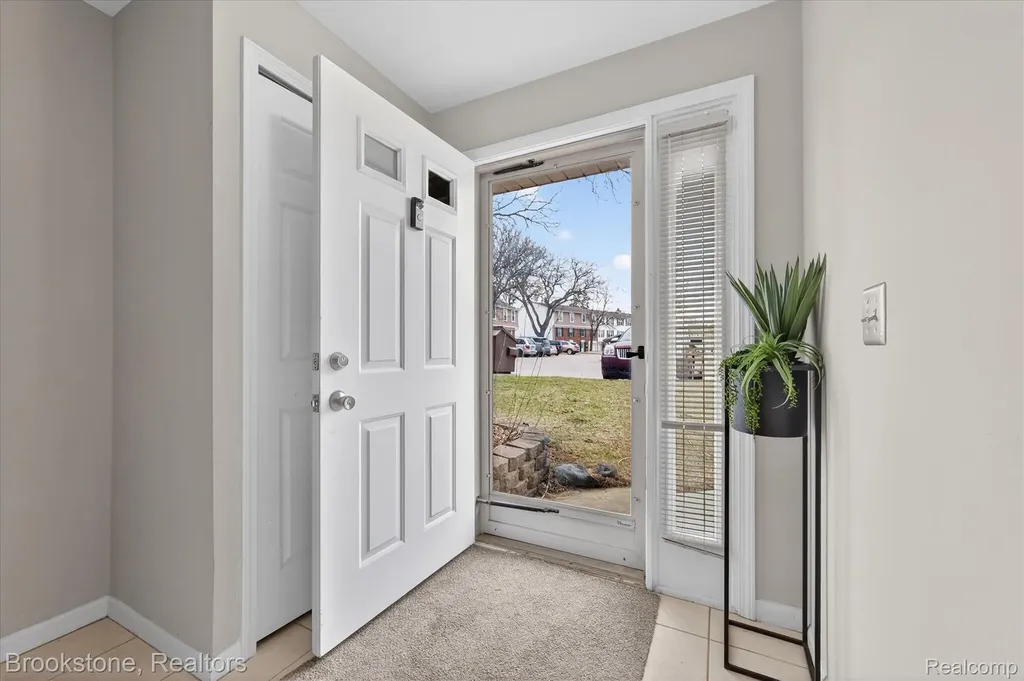 37744 Charter Oaks Boulevard Clinton Charter Township MI 48036