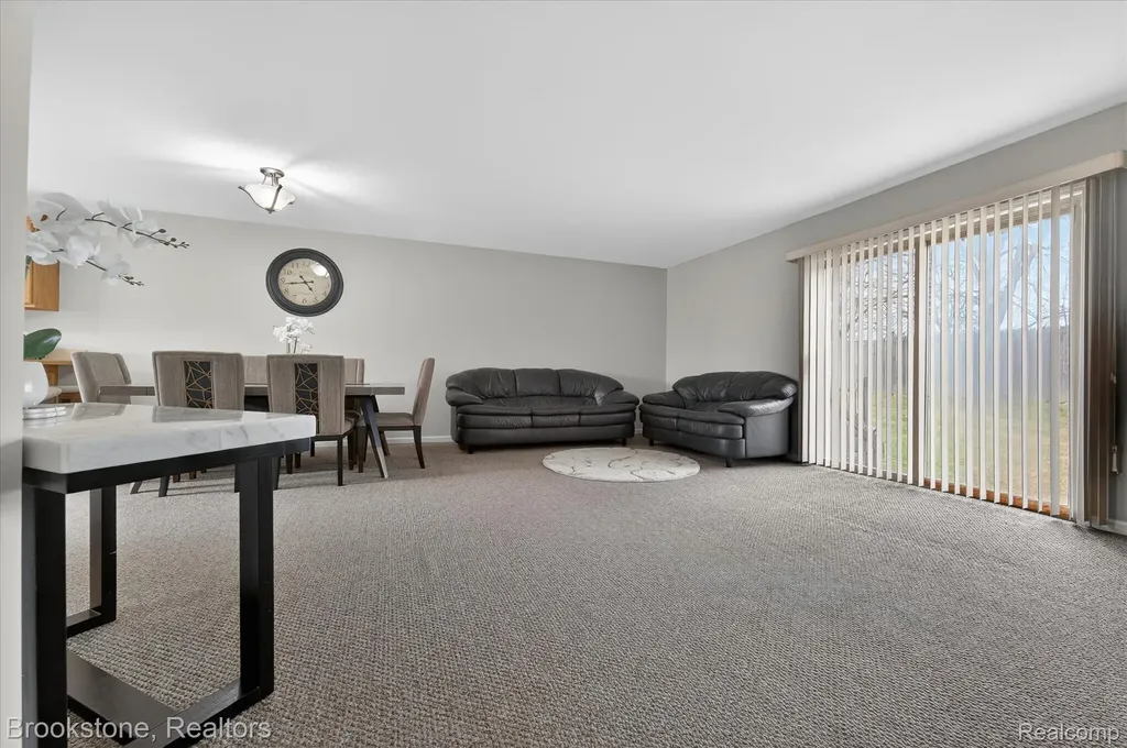 37744 Charter Oaks Boulevard Clinton Charter Township MI 48036