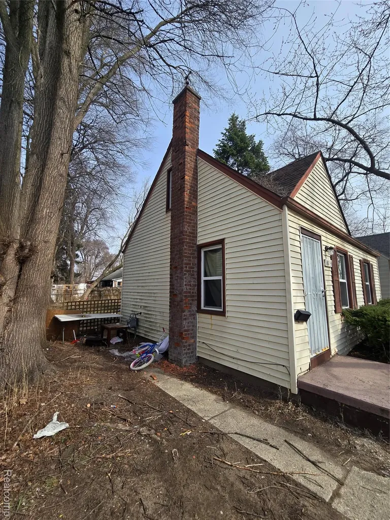 18109 Cornwall Street Detroit City MI 48224
