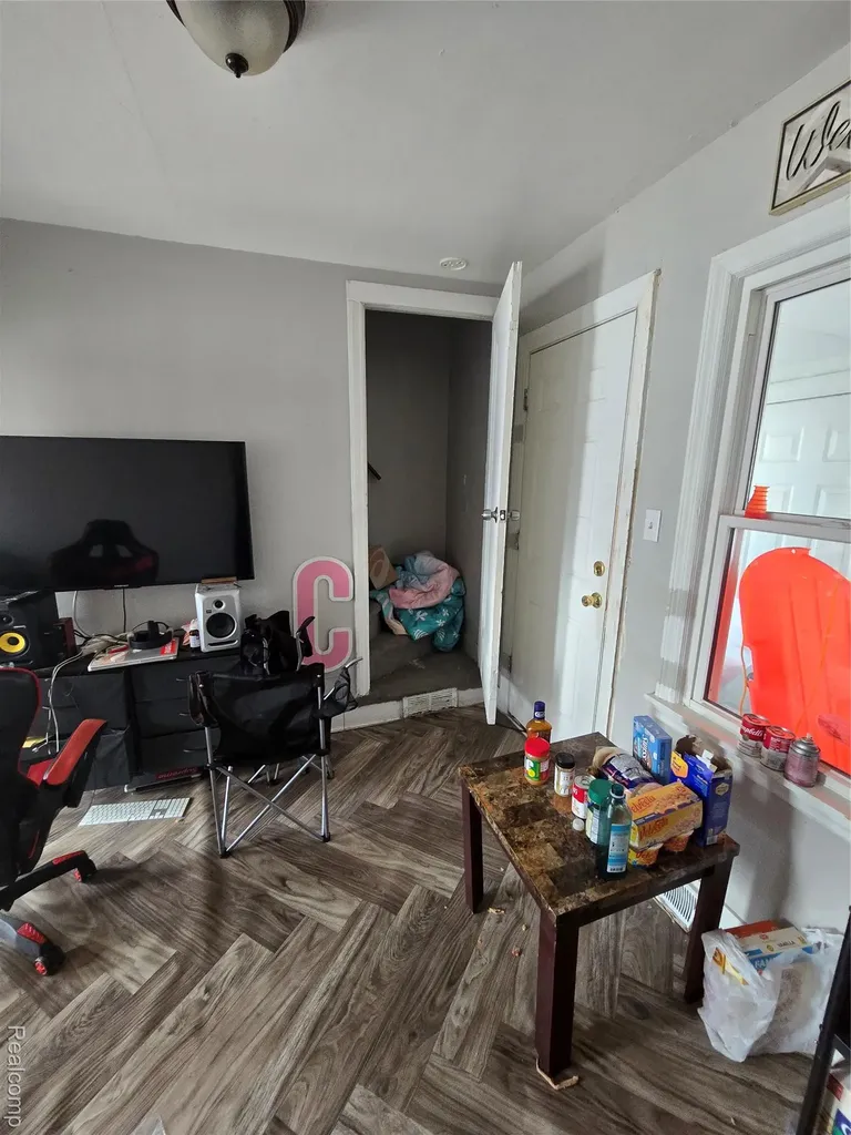 18109 Cornwall Street Detroit City MI 48224