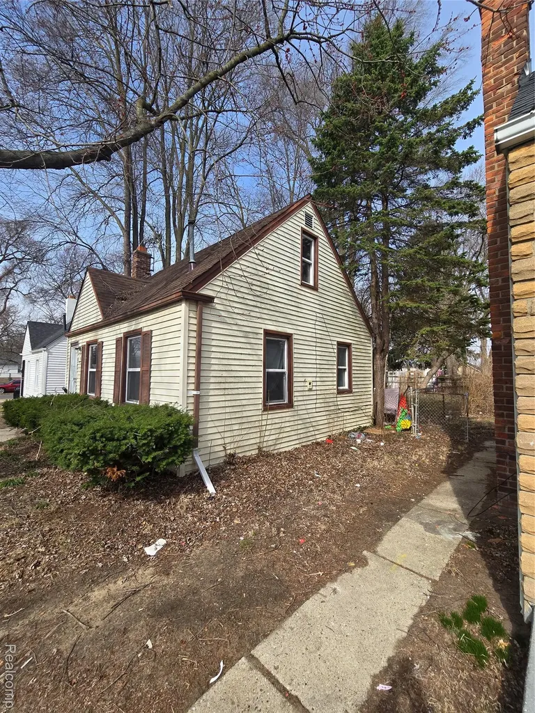18109 Cornwall Street Detroit City MI 48224