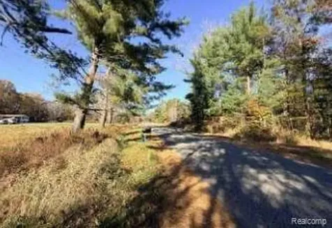 13620 East Road Albee Township MI 48457