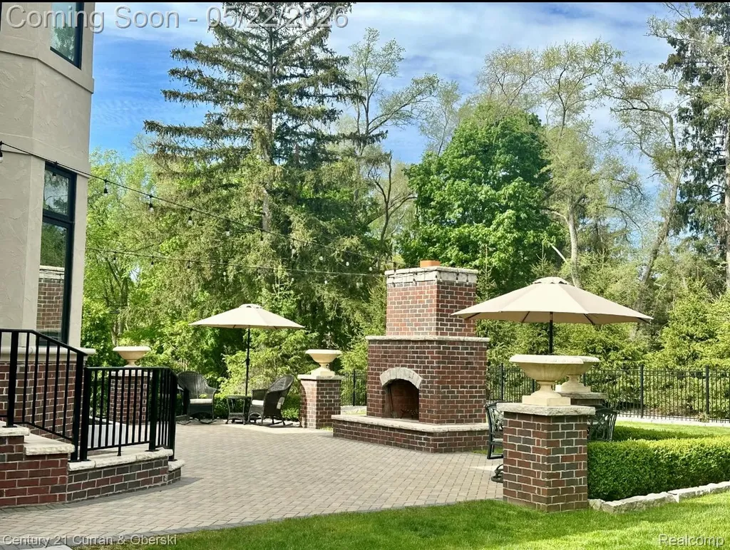 46646 7 Mile Road Northville Township MI 48167