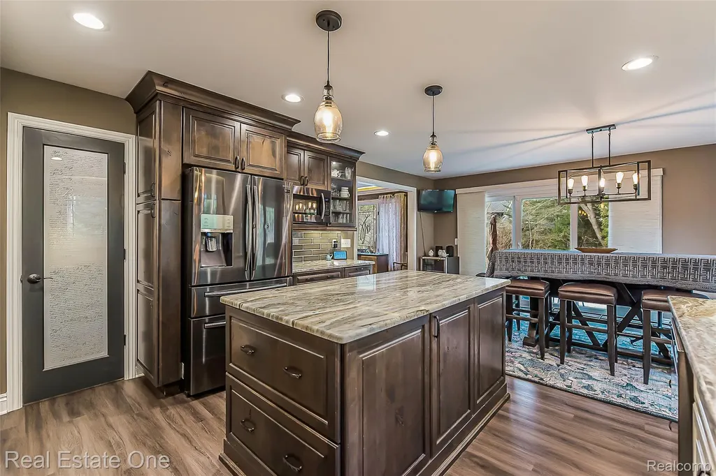 5350 Hidden Pines Drive Genoa Township MI 48116