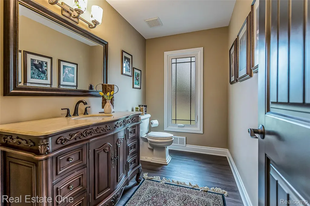 5350 Hidden Pines Drive Genoa Township MI 48116