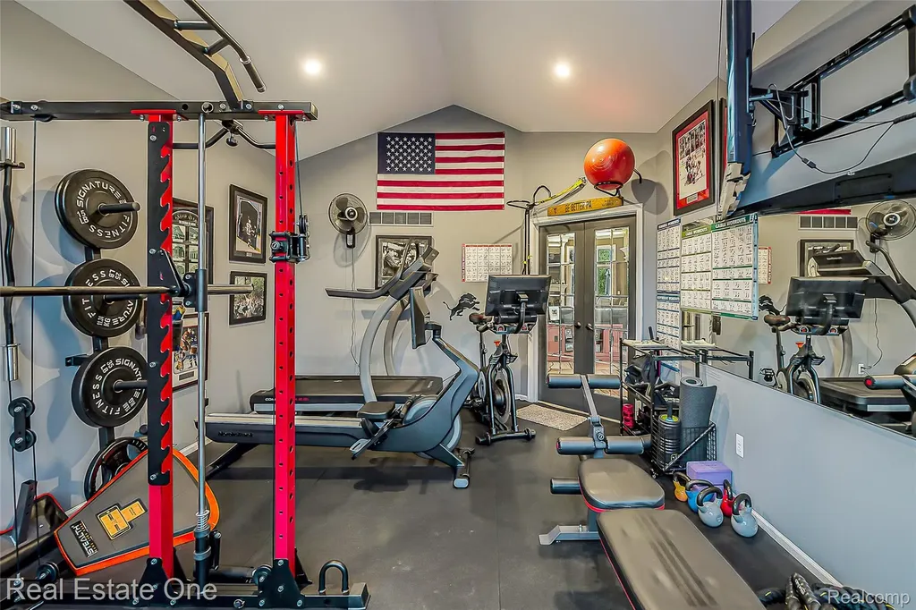 5350 Hidden Pines Drive Genoa Township MI 48116