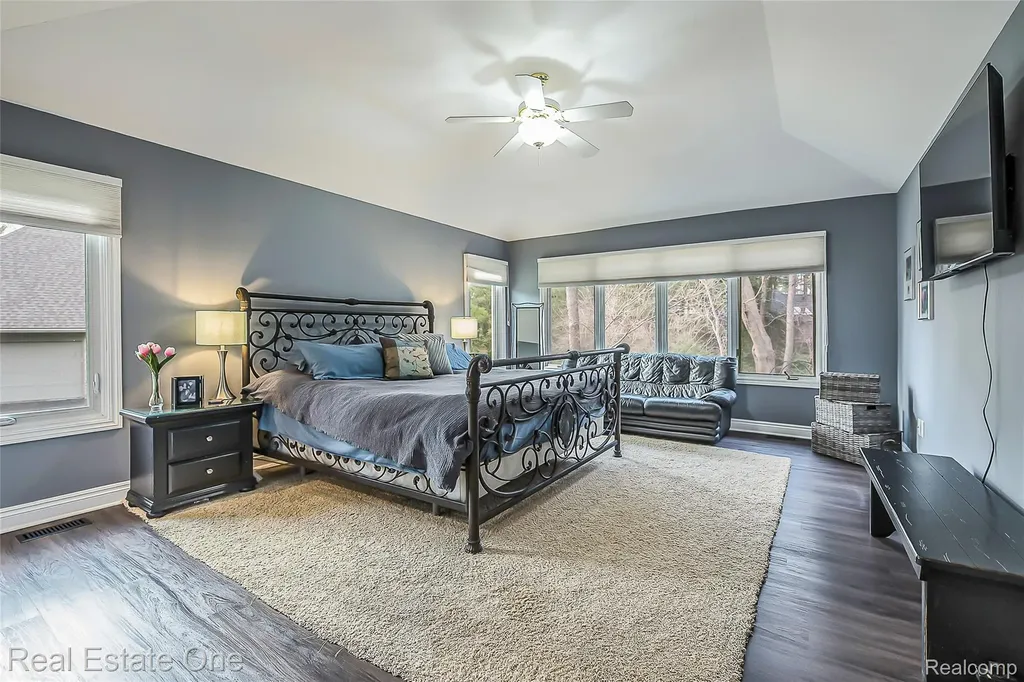 5350 Hidden Pines Drive Genoa Township MI 48116